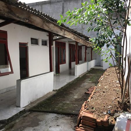 Tambak Bayan Guesthouse Kejayan Extérieur photo