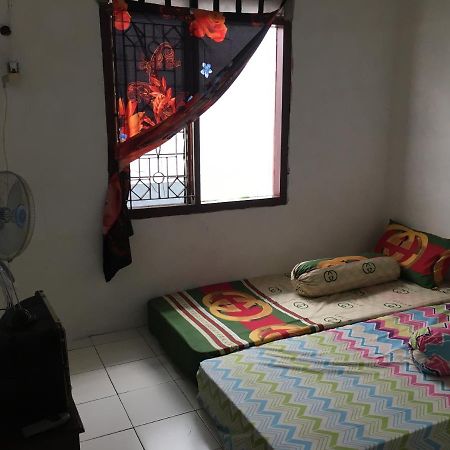 Tambak Bayan Guesthouse Kejayan Extérieur photo