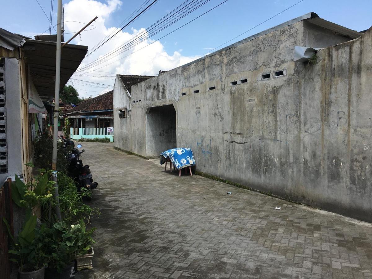 Tambak Bayan Guesthouse Kejayan Extérieur photo